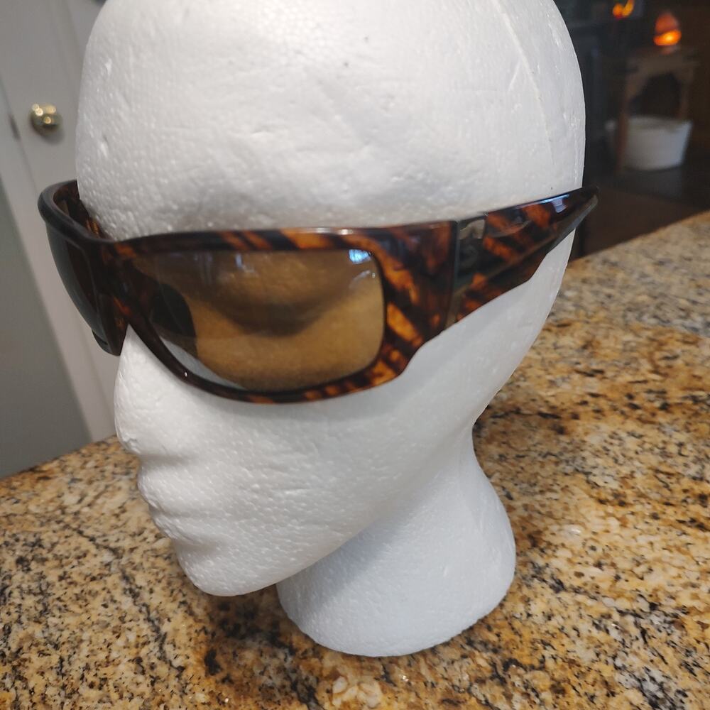 Bison R804-002 Tortoise Shell Wraparound Sunglasses - Picture 2 of 12